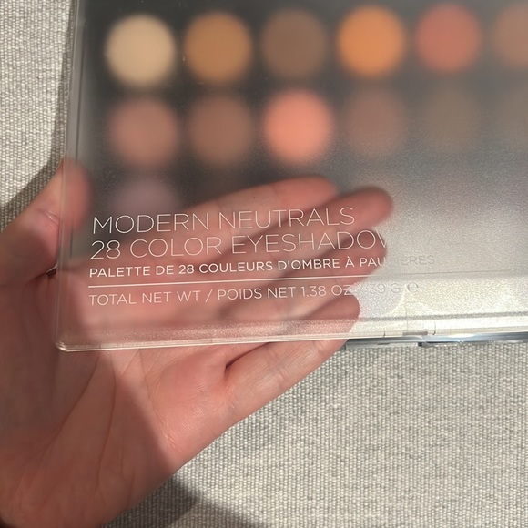 NEW bh cosmetics 28 eyeshadow neutral palette - Picture 5 of 8